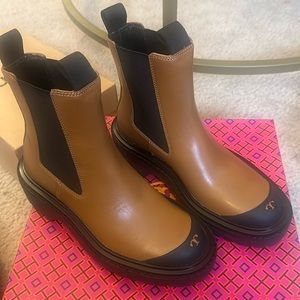 Tory Burch Chelsea Lug Flatform